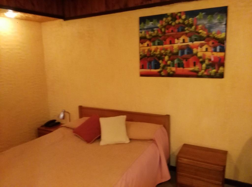 Hotel Puerto Mayor 圣安东尼奥 客房 照片