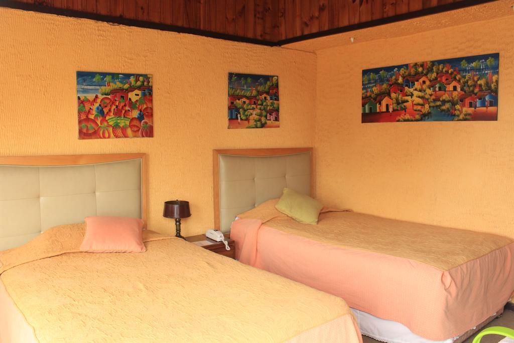 Hotel Puerto Mayor 圣安东尼奥 外观 照片